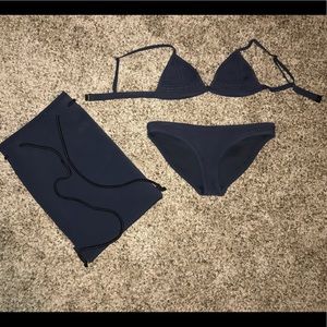 Triangl bikini bottoms + neoprene bag